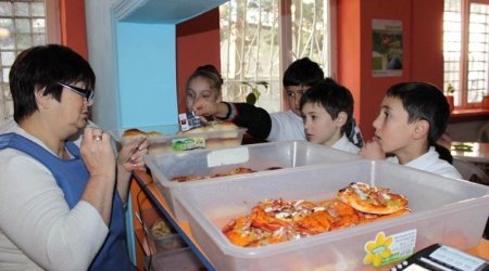 Məktəb bufetlərində şagirdlərə pulsuz YEMƏK veriləcək? &ndash; Rəsmi AÇIQLAMA