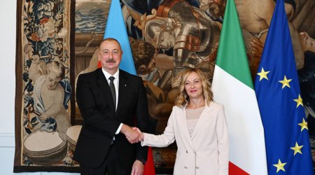 İlham Əliyev Corciya Melonini təbrik etdi &ndash; FOTO