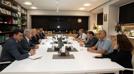 Nazirlikdə ayılarla bağlı görüş keçirildi&ndash; FOTO