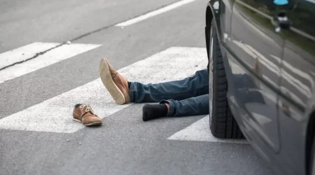 Biləsuvarda piyadanı avtomobil vurub