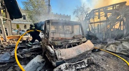 Rusiya Ukraynada ticarət mərkəzini vurdu: 4 ölü, 60-dan çox yaralı var &ndash; FOTO/VİDEO