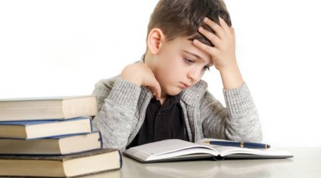 Uşaqların kitab oxuması çətinləşib &ndash; Səbəbi nədir?