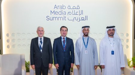 Hikmət Hacıyev Ərəb Media Forumunda&ndash; FOTO