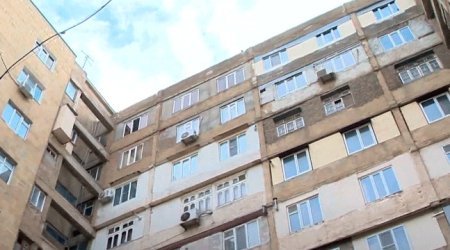 Bakıda 82 yaşlı kişi 9 mərtəbəli binadan yıxıldı