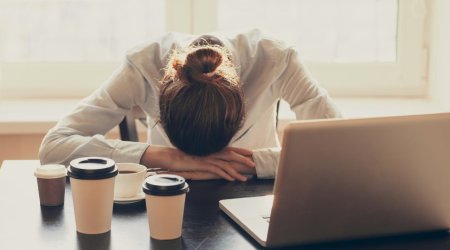 İnsanlar niyə daim yorğun hiss edir? &ndash; Səbəblər AÇIQLANDI