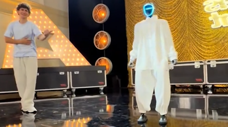 Robot mürəkkəb döyüş hərəkətlərini necə öyrəndi? &ndash; VİDEO
