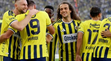 &ldquo;Fənərbaxça&rdquo; rəqibini darmadağın etdi