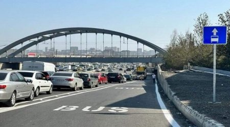 DİQQƏT! Bakı-Sumqayıt yolunda yeni avtobus zolağı təşkil edildi - VİDEO