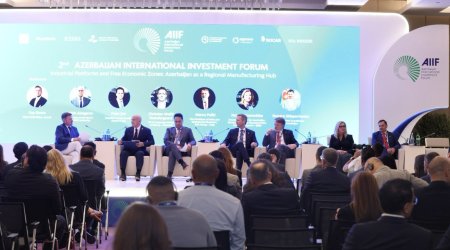 Beynəlxalq İnvestisiya Forumu: Azərbaycan regional istehsal mərkəzi kimi rolu müzakirə olundu &ndash; FOTO