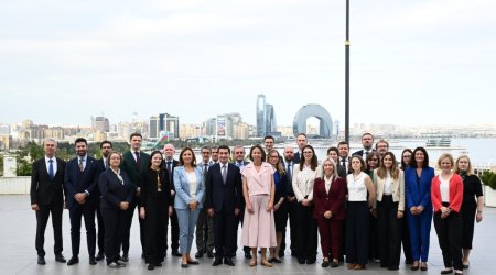 Hikmət Hacıyev: "Aİ-Azərbaycan tərəfdaşlığı strateji əhəmiyyət daşıyır" &ndash; FOTO