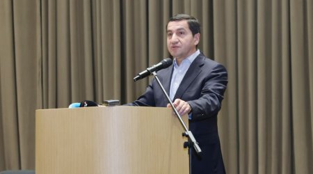 Hikmət Hacıyev: &ldquo;Ermənistan Konstitusiyasının dəyişdirilməsi sülh sazişinə doğru son addımdır&rdquo;
