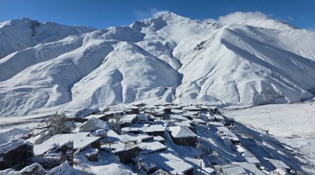 Quba və Qusarın dağ kəndlərinə ötən gecə də qar yağıb - FOTO