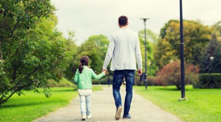 Valideyn himayəsindən məhrum uşaqların övladlığa götürülməsi qaydası DƏYİŞDİ &ndash; FƏRMAN