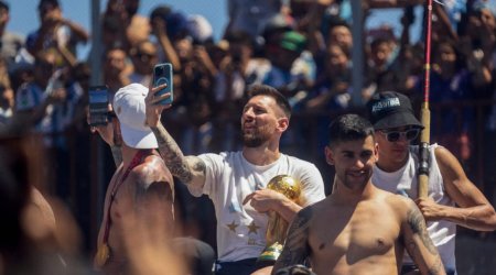 Messi üçün ÖZƏL VİDA: Argentina millisi stadiona açıq avtobusla gedəcək- FOTO/VİDEO