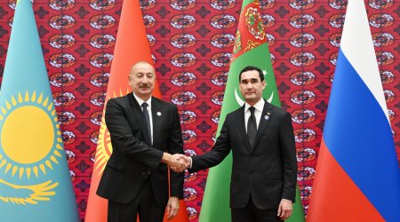 İlham Əliyev &ldquo;Avaza&rdquo; Kompleksində - FOTO