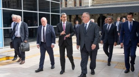 Çexiyanın nəqliyyat naziri Bakı Dəmiryol Vağzalında &ndash; FOTO
