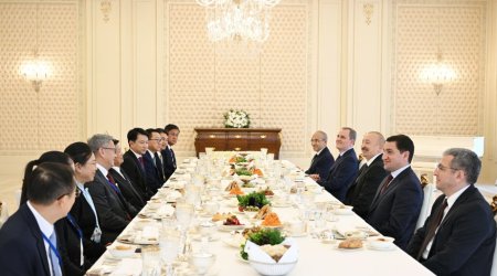 İlham Əliyevin adından Laos Prezidentinin şərəfinə rəsmi nahar verildi &ndash; FOTO