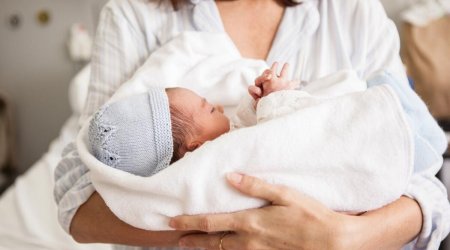 Erkən yaşda ana olanların çoxu kəndlərdə yaşayır &ndash; STATİSTİKA