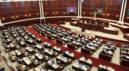 Milli Məclisin iclası başladı &ndash; Hansı məsələlər müzakirə olunur?