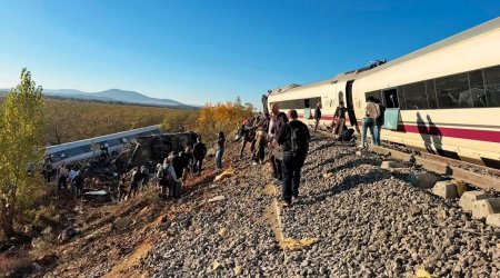 İspaniyada dəhşətli qatar qəzası: 46 ölü, 150 yaralı var &ndash; FOTO/VİDEO