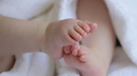 Azərbaycanda nikahdankənar doğulan uşaqların sayı xeyli azalıb