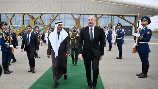 BƏƏ Prezidentinin Azərbaycana rəsmi səfəri başa çatdı – FOTO