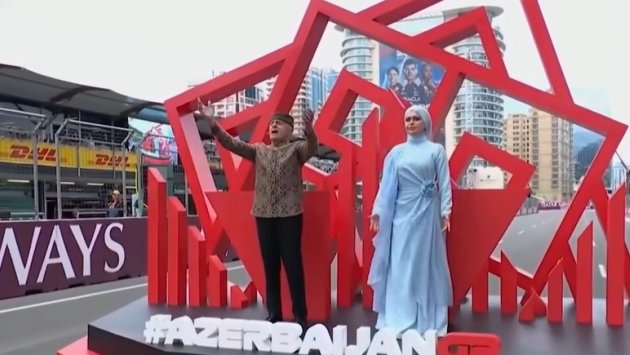 Alim Qasımov və Fərqanə Qasımova “Formula 1”də Azərbaycan himnini ifa etdilər - VİDEO