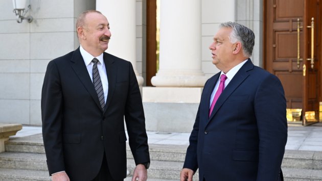 Prezident Orbanla görüşdü – FOTO/VİDEO