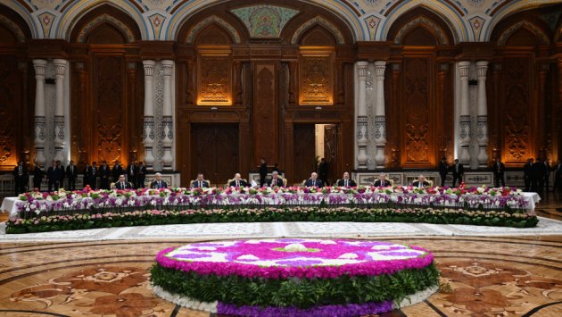 İlham Əliyev MDB dövlət başçılarının şərəfinə təşkil olunan rəsmi qəbulda – FOTO