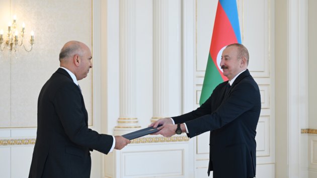 Prezident Misirin yeni səfirinin etimadnaməsini qəbul etdi – FOTO