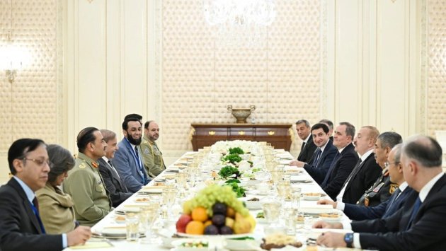 İlham Əliyev və Pakistanın Baş naziri birgə nahar etdilər - FOTO