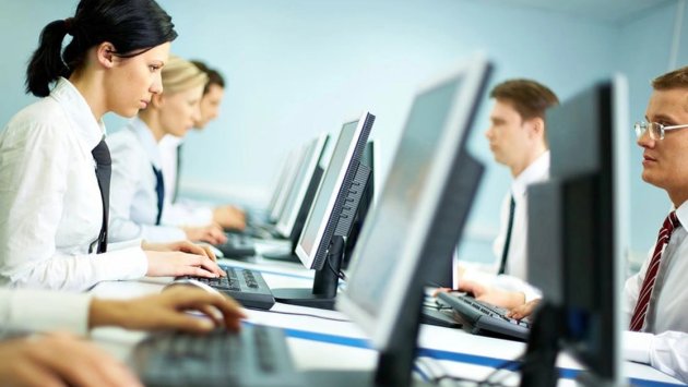 Azərbaycanda ən çox tələb olunan peşələr və maaşları – SİYAHI/FOTO