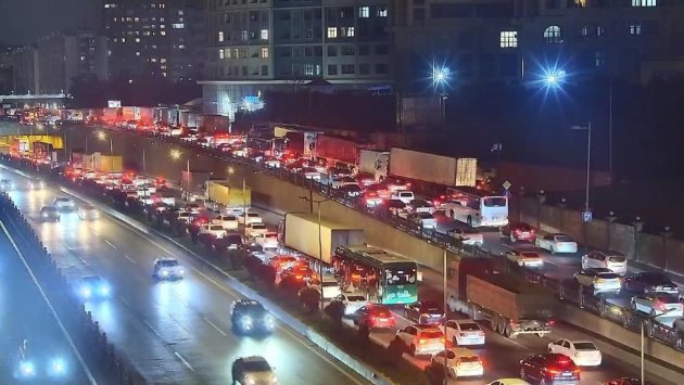 "20 Yanvar" dairəsindəki sıxlıq aradan qaldırıldı - YENİLƏNİB/FOTO