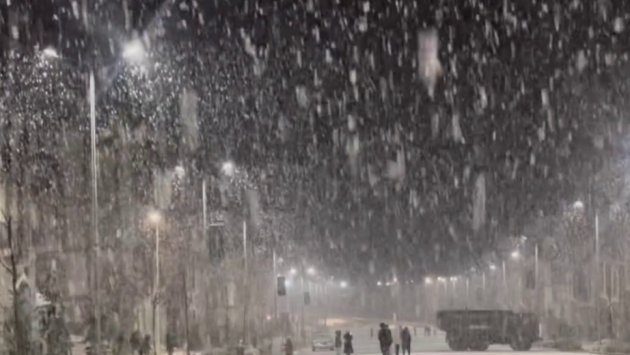 Kəlbəcərə güclü qar yağır - VİDEO