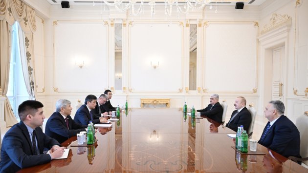 İlham Əliyev Qırğızıstan nümayəndə heyətini qəbul etdi - FOTO