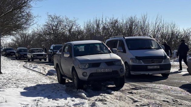 Ağsu dolaylarında nəqliyyatın hərəkəti tamamilə dayandı - FOTO