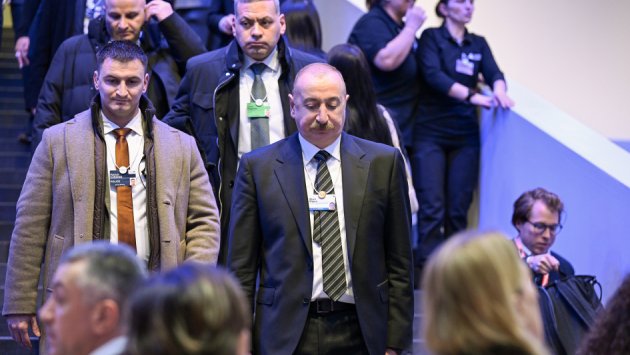 İlham Əliyev Ümumdünya İqtisadi Forumu çərçivəsində panel iclasda iştirak edib - FOTO