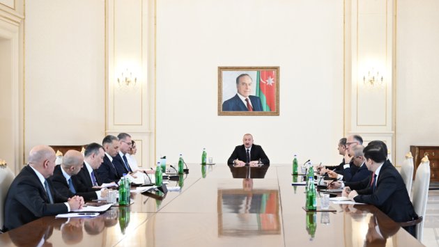 Prezident müşavirə KEÇİRDİ - FOTO/VİDEO