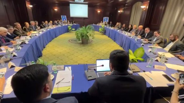 Azərbaycan-Ermənistan vətəndaş cəmiyyəti nümayəndələri arasında MÜZAKİRƏLƏR BAŞLADI &ndash; VİDEO