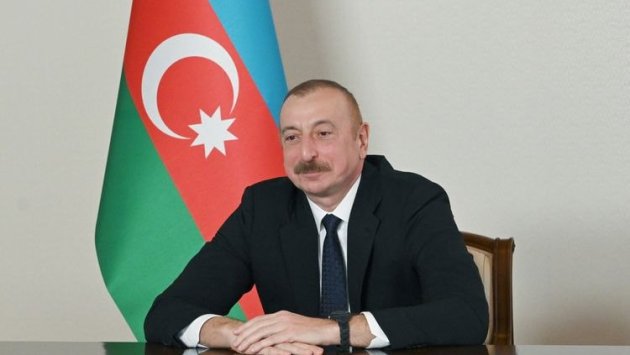 Prezident Azərbaycan qadınlarını TƏBRİK ETDİ