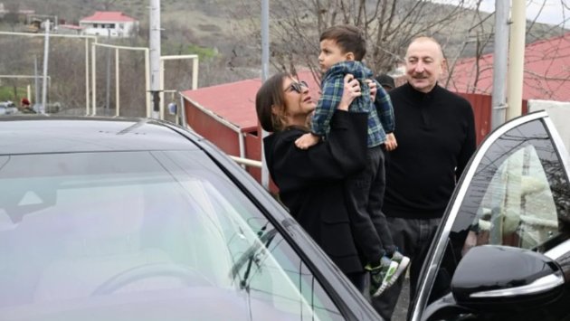Prezident Ayazın arzusunu gerçəkləşdirdi: Ailəsinə "KamAZ" hədiyyə etdi &ndash; FOTO/VİDEO