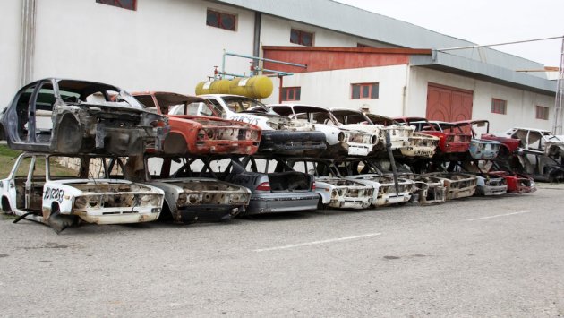 Köhnə avtomobil sahiblərinin NƏZƏRİNƏ &ndash; Utilizasiya qaydaları və ÖDƏNİŞ MƏBLƏĞLƏRİ &ndash; FOTO