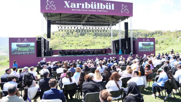 Şuşada &ldquo;Xarıbülbül&rdquo; Beynəlxalq Musiqi Festivalı başladı&ndash; FOTO