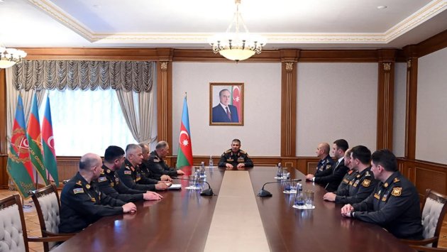 Müdafiə naziri yeni generallara rütbələrini təqdim edib&ndash; FOTO