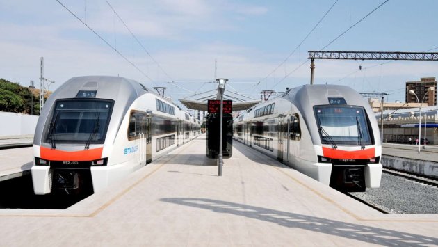Sərnişinlərin NƏZƏRİNƏ &ndash; Qatarların hərəkət qrafiki dəyişdiriləcək
