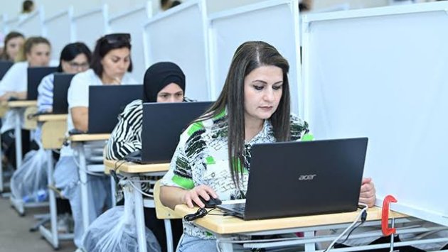 Sertifikasiyada yüksək nəticə göstərən müəllimlərin NƏZƏRİNƏ
