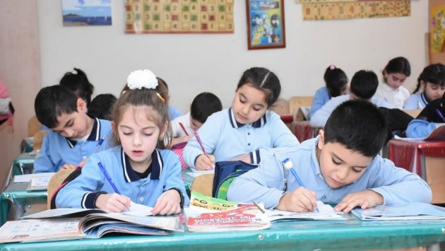 Valideynlərin NƏZƏRİNƏ: Məktəb seçimi bu tarixdən başlayır
