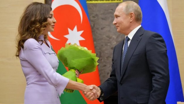 Vladimir Putin Mehriban Əliyevanı TƏBRİK ETDİ