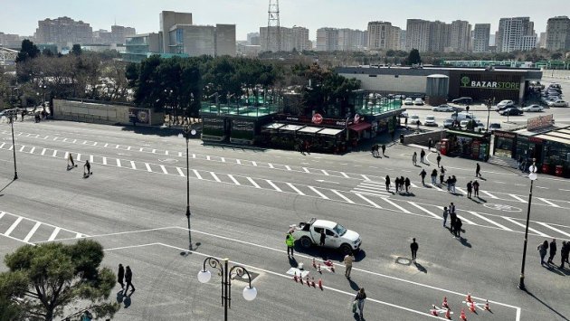 DİQQƏT! &ldquo;Gənclik&rdquo;də avtobusların dayanacaq yeri dəyişdirildi &ndash; FOTO