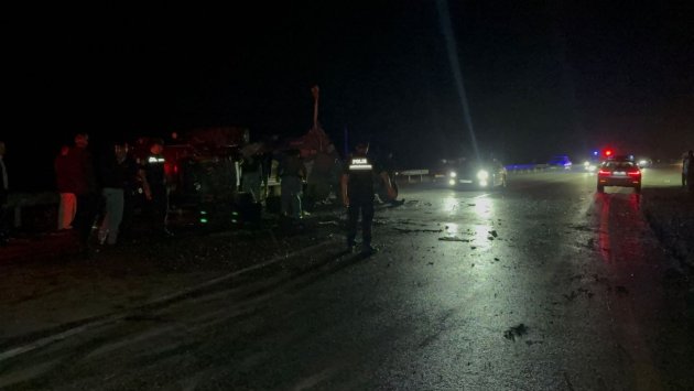 Zərdabda DƏHŞƏTLİ QƏZA - Beş nəfər yanaraq həyatını itirdi - FOTO